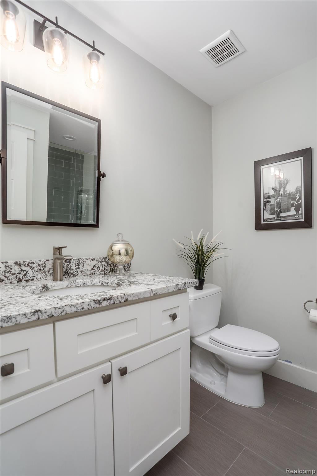 1259 Cambridge Road Berkley, MI 48072 - Photo 38 of 46 Gallery Image 38
