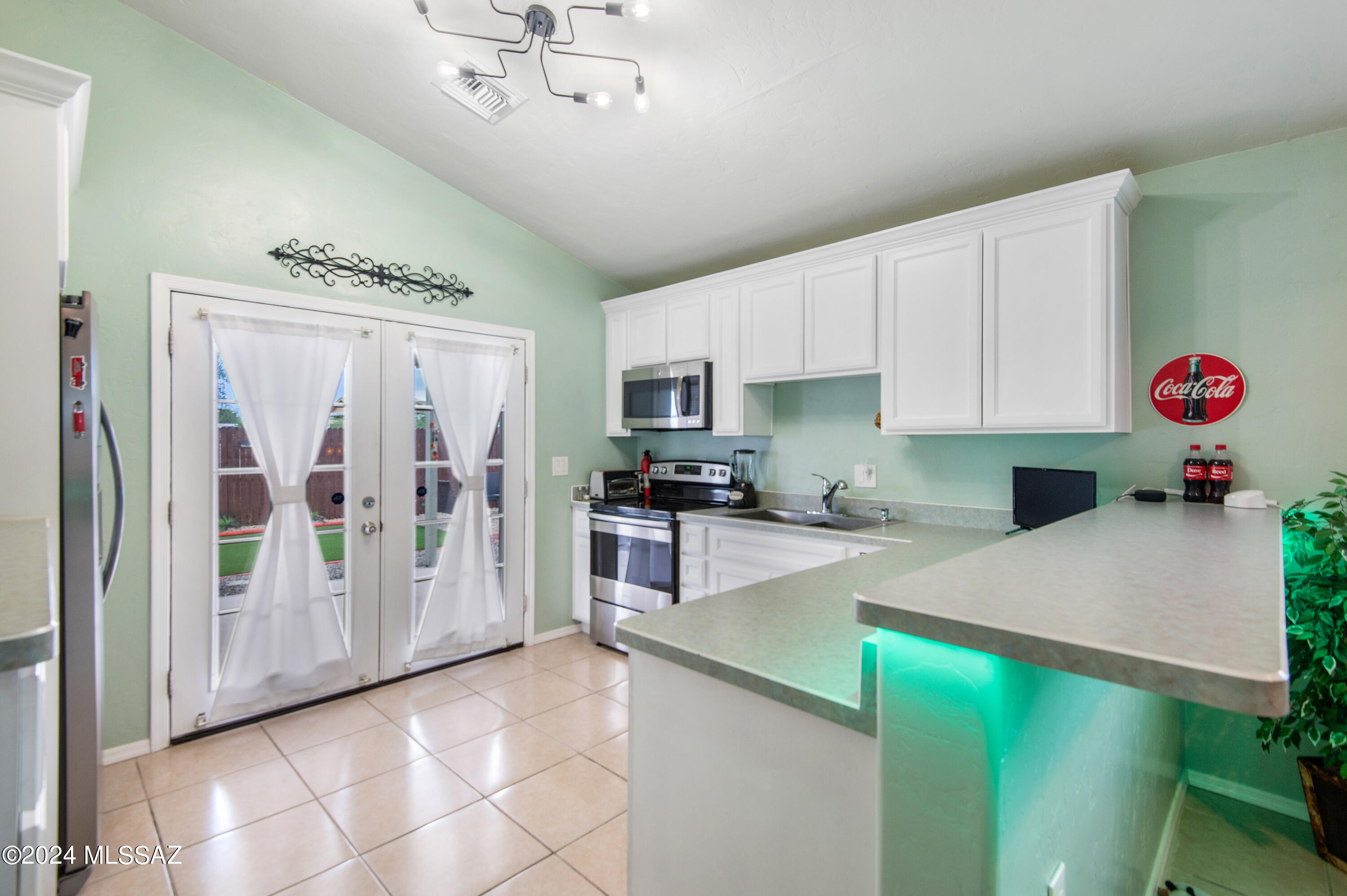2711 West Milton Road Tucson, AZ 85746 - Photo 17 of 35 Gallery Image 17