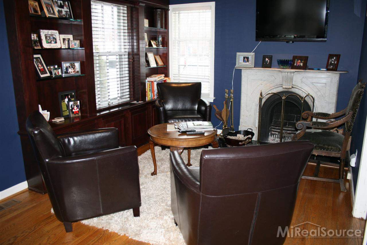1161 Whittier Road Grosse Pointe Park, MI 48230 - Photo 5 of 15