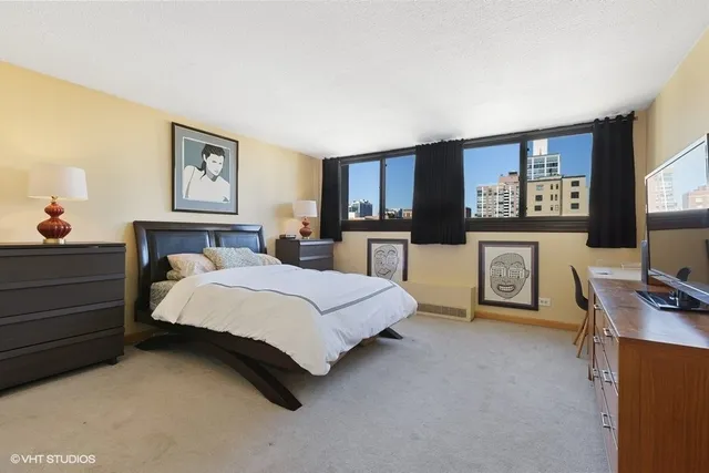 $2,250 | 30 East Division Street, Unit 15A, Chicago, IL 60610