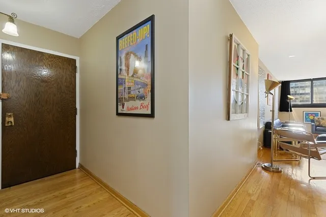 $2,250 | 30 East Division Street, Unit 15A, Chicago, IL 60610