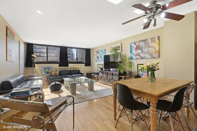 $2,250 | 30 East Division Street, Unit 15A, Chicago, IL 60610