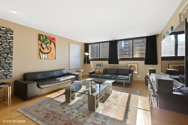 $2,250 | 30 East Division Street, Unit 15A, Chicago, IL 60610