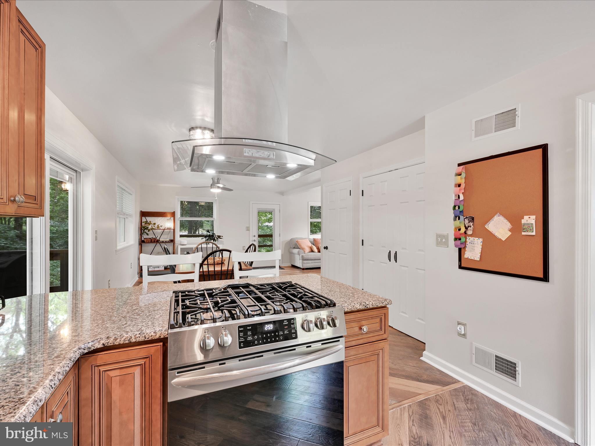 50 Loop Road Quarryville, PA 17566 - Photo 7 of 39 Kitchen