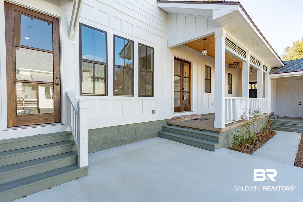 389 Pecan Avenue Fairhope, AL 36532 - Photo 40 of 50 great space for a fire pit!