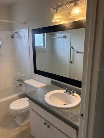 $1,700 | 4444 Swift Road, Unit 23, Sarasota, FL 34231