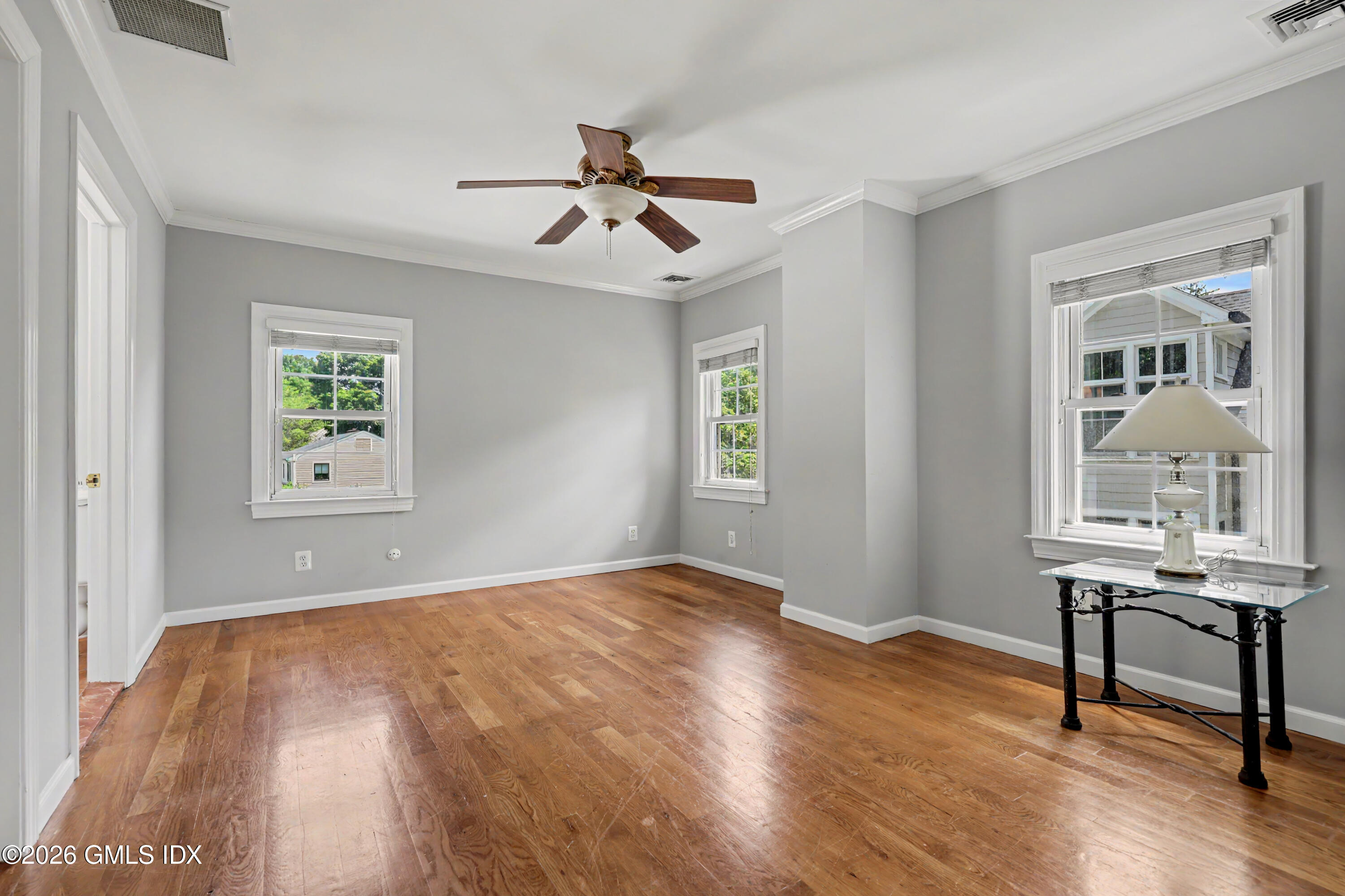 97 Riverside Avenue Riverside, CT 06878 - Photo 19 of 45 Primary Bedroom