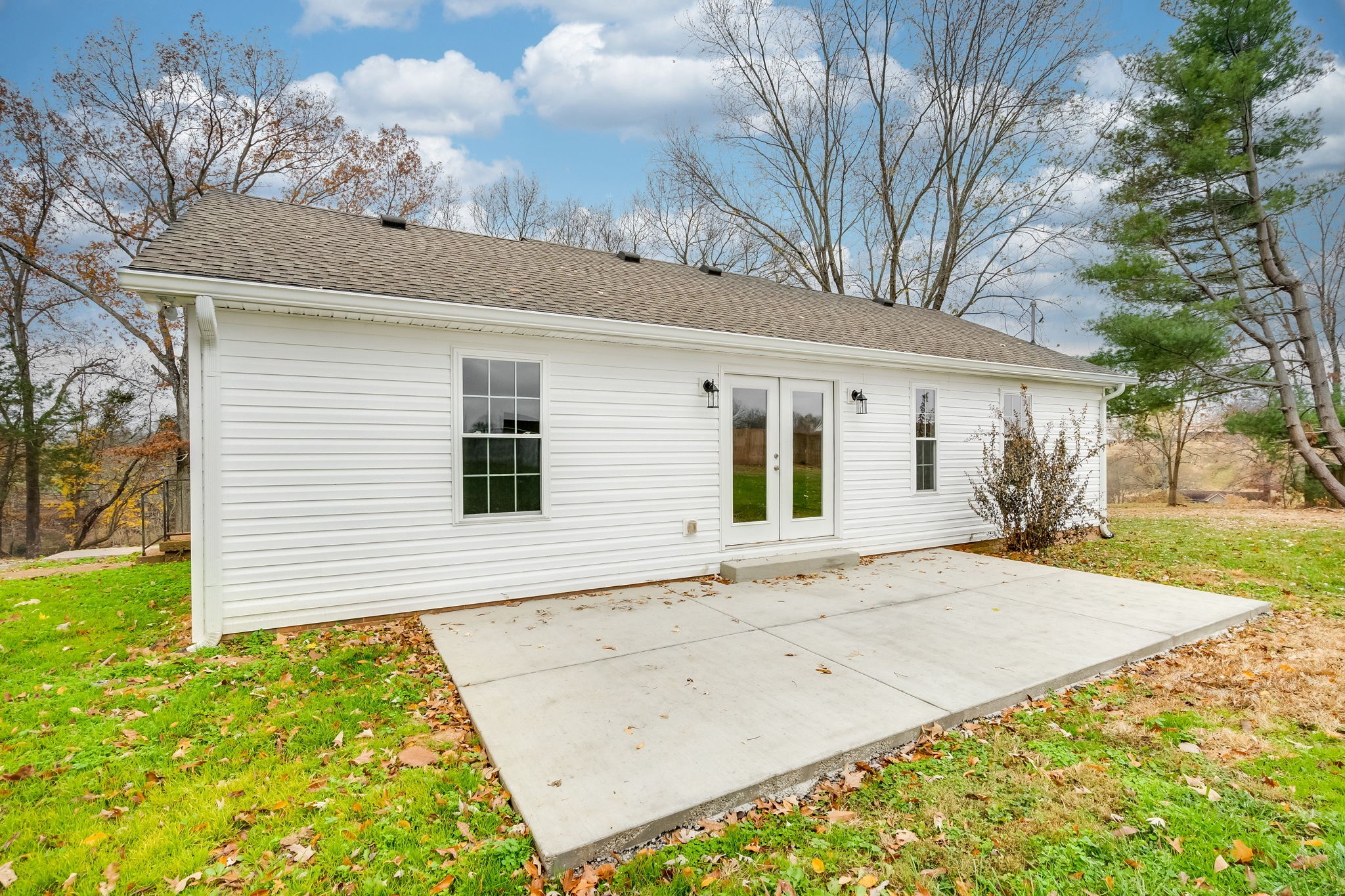 5731 Youngville Road Springfield, TN 37172 - Photo 5 of 26 a view of backyard of the house