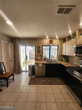 $2,400 | 5873 Wyldewood Lakes Court, Fort Myers, FL 33919