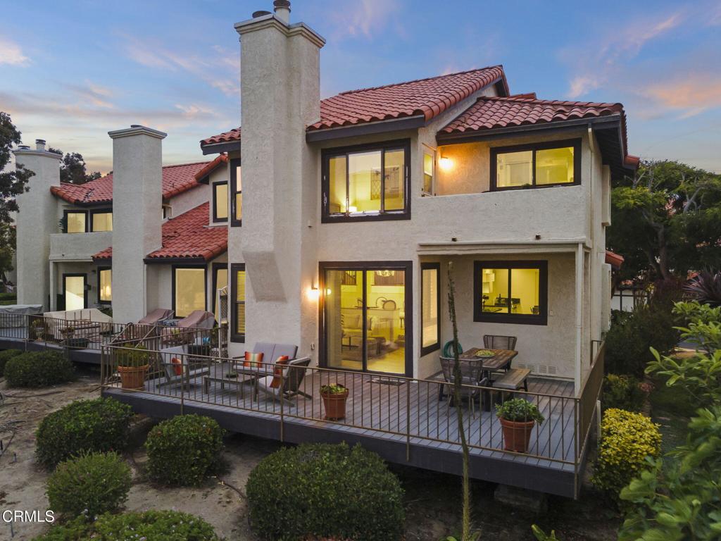 2205 Vina Del Mar Oxnard, CA 93035 - Photo 2 of 60 1-web-or-mls-1-print-Upmarketmedia_2205V
