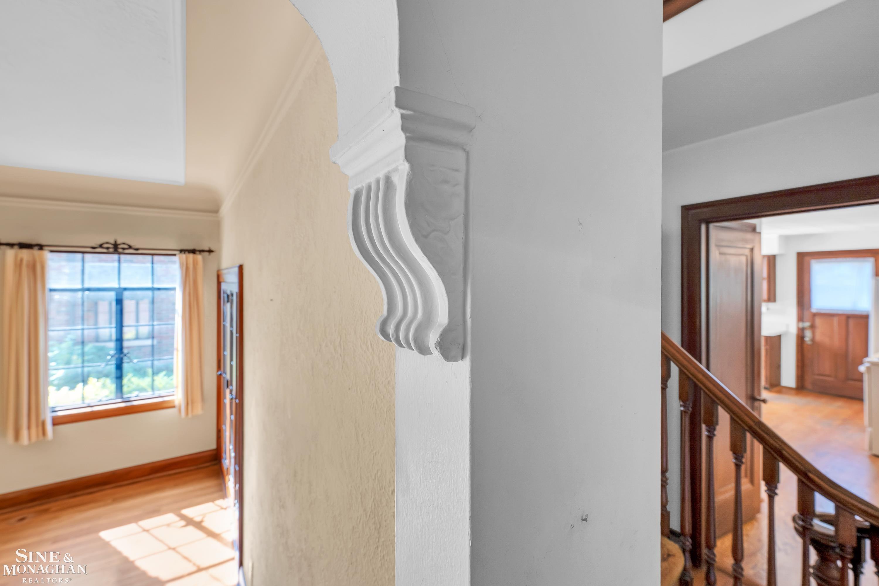 1363 Yorkshire Road Grosse Pointe, MI 48230 - Photo 18 of 67 50154348-d90cb759-24e4-45fc-99be-cbbf13f3cb3b.JPG