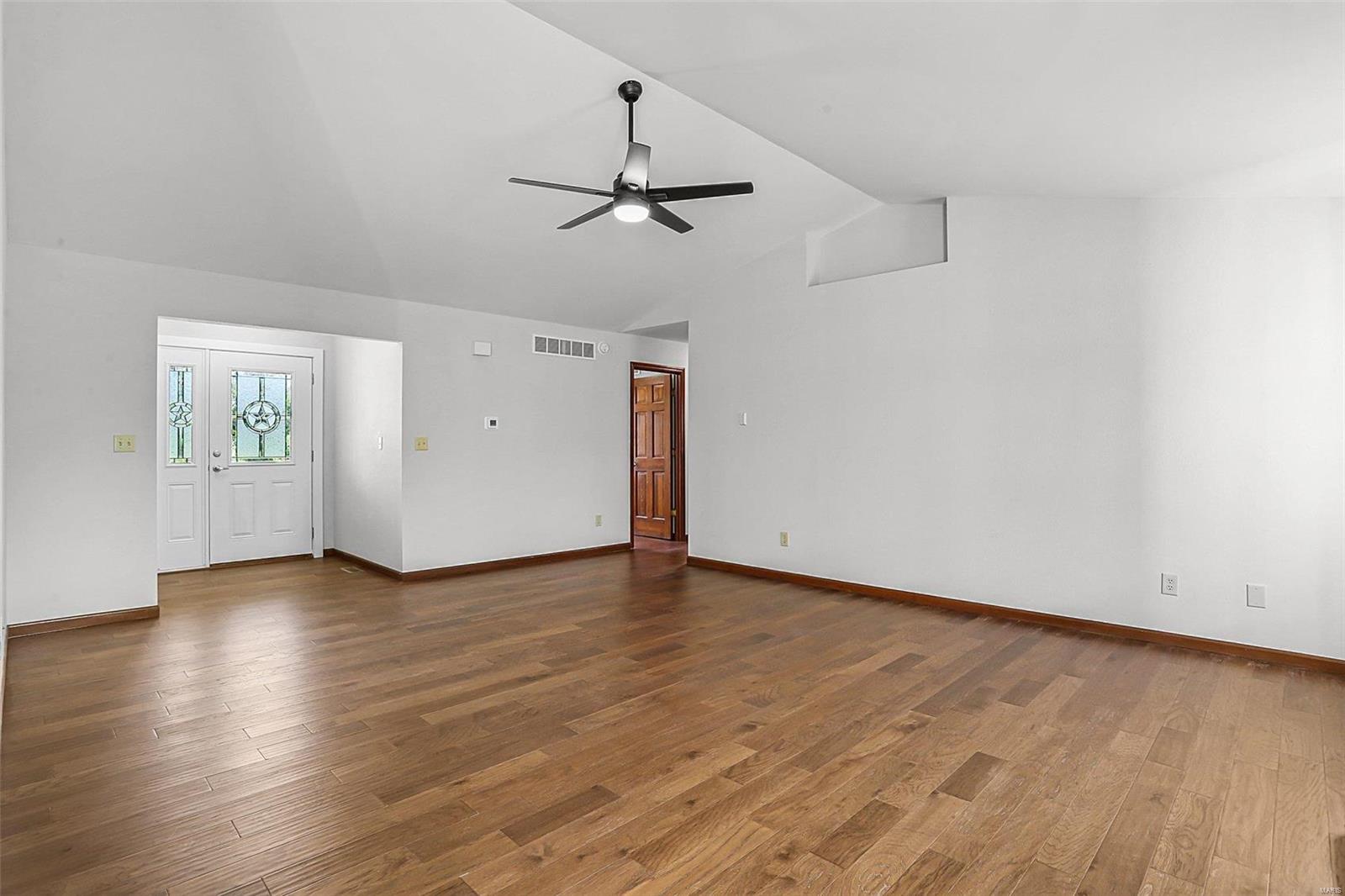 6456 Cedar Ridge Lane Edwardsville, IL 62025 - Photo 8 of 28 Gallery Image 8