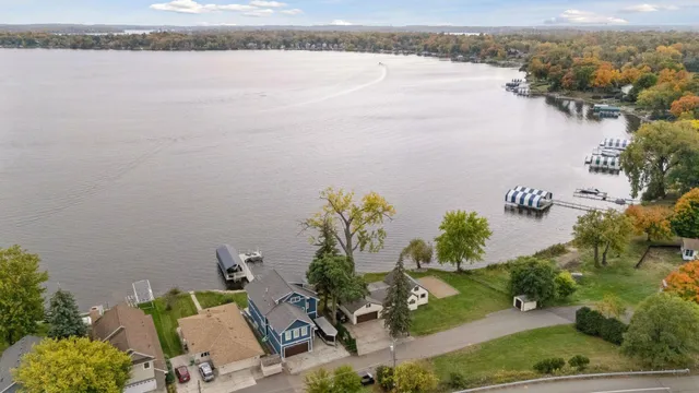 $1,498,000 | 3685 North Shore Drive, Orono, MN 55391