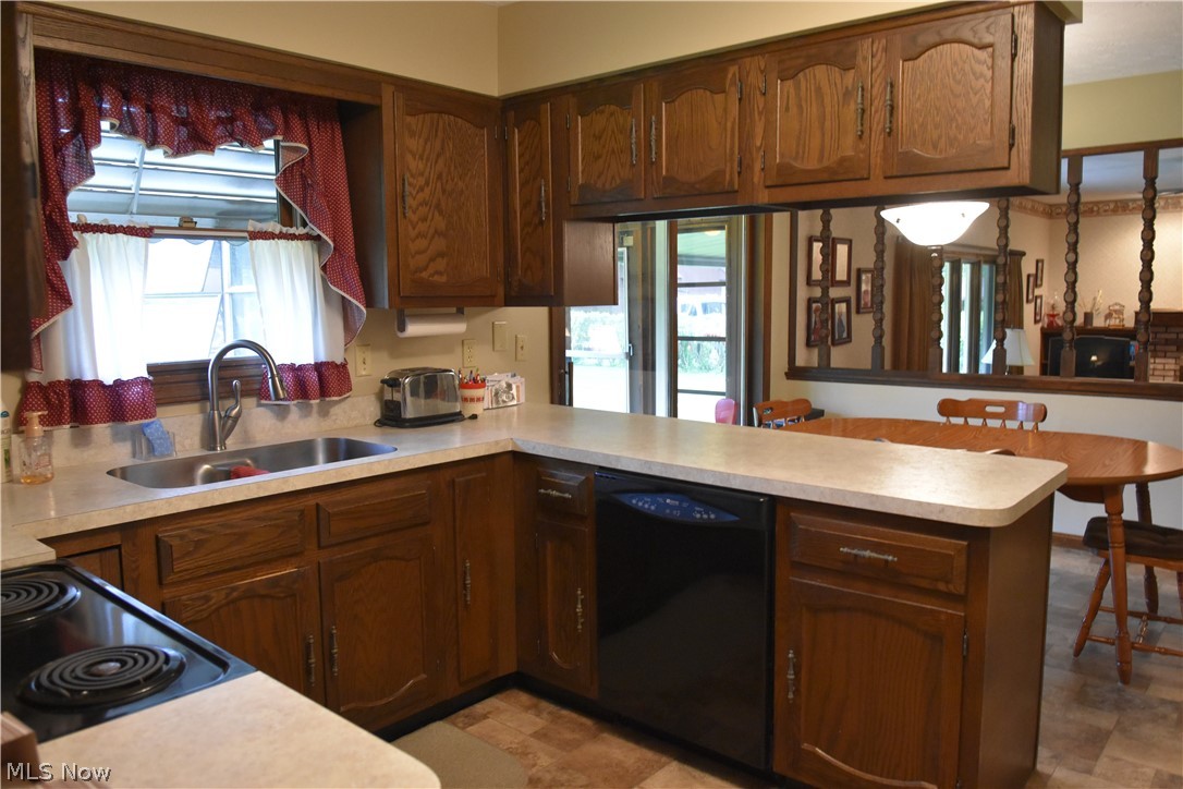 12800 South Reed Road Grafton, OH 44044 - Photo 10 of 24 Gallery Image 10