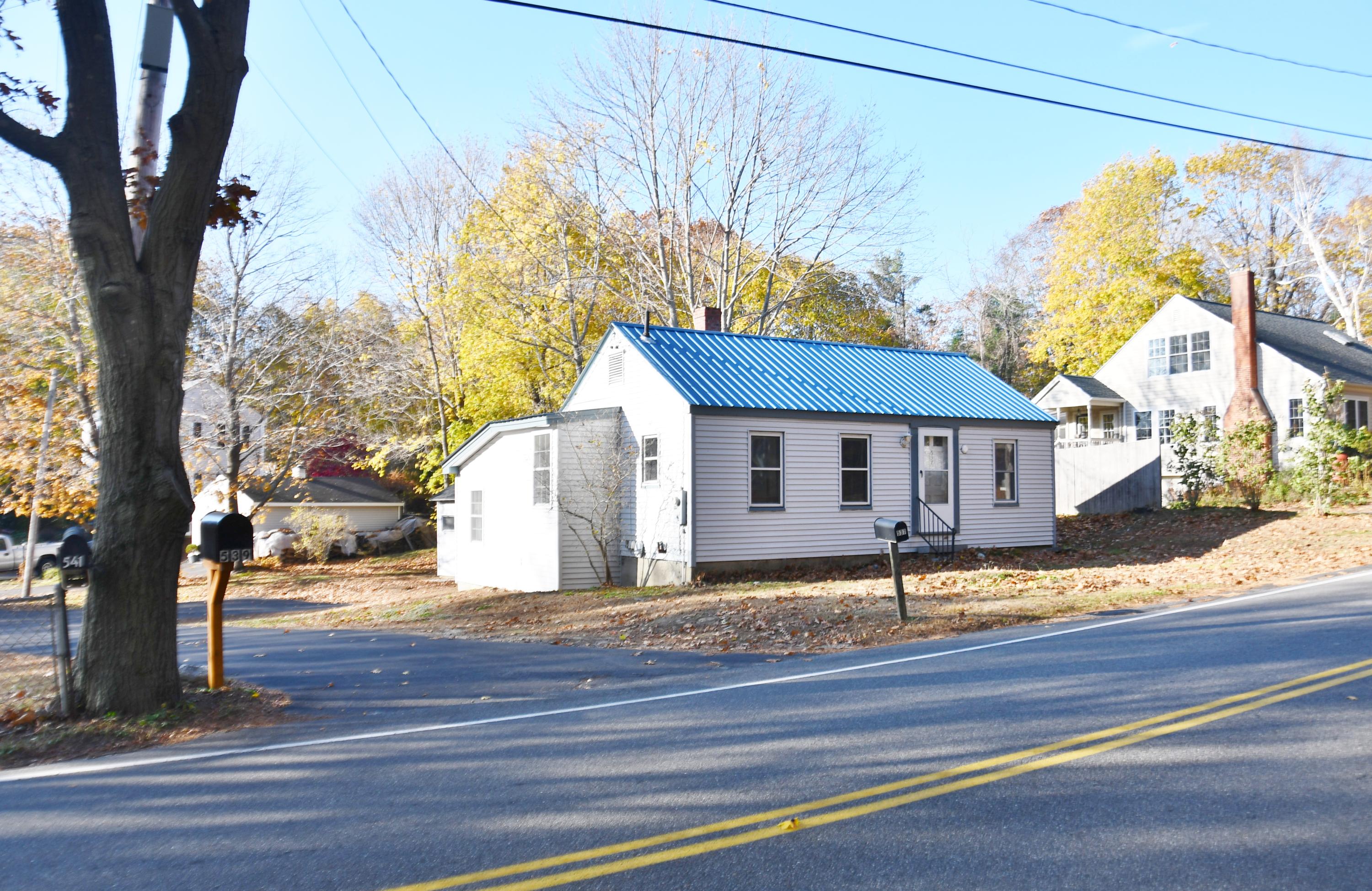537 Mitchell Road Cape Elizabeth, ME 04107 - Photo 1 of 34 DSC_0180