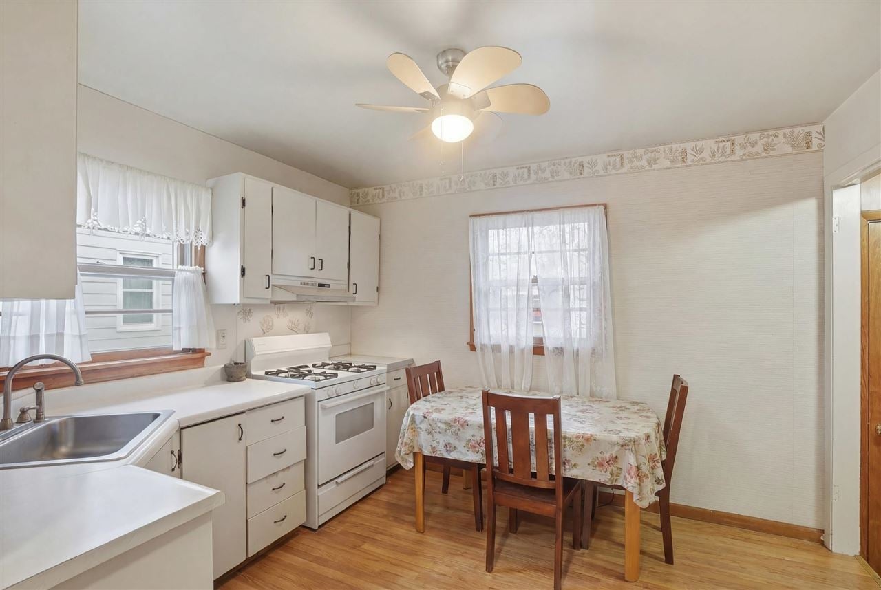314 Springer Avenue Columbus Junction, IA 52738 - Photo 4 of 18 Gallery Image 4