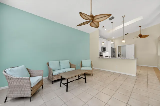 $565,000 | 3002 Southeast Brierwood Place, Stuart, FL 34997