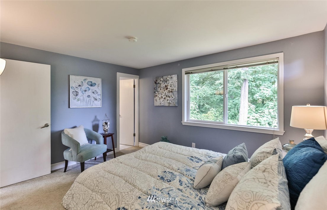 10812 Northeast 154th Place Bothell, WA 98011 - Photo 12 of 25 Gallery Image 12