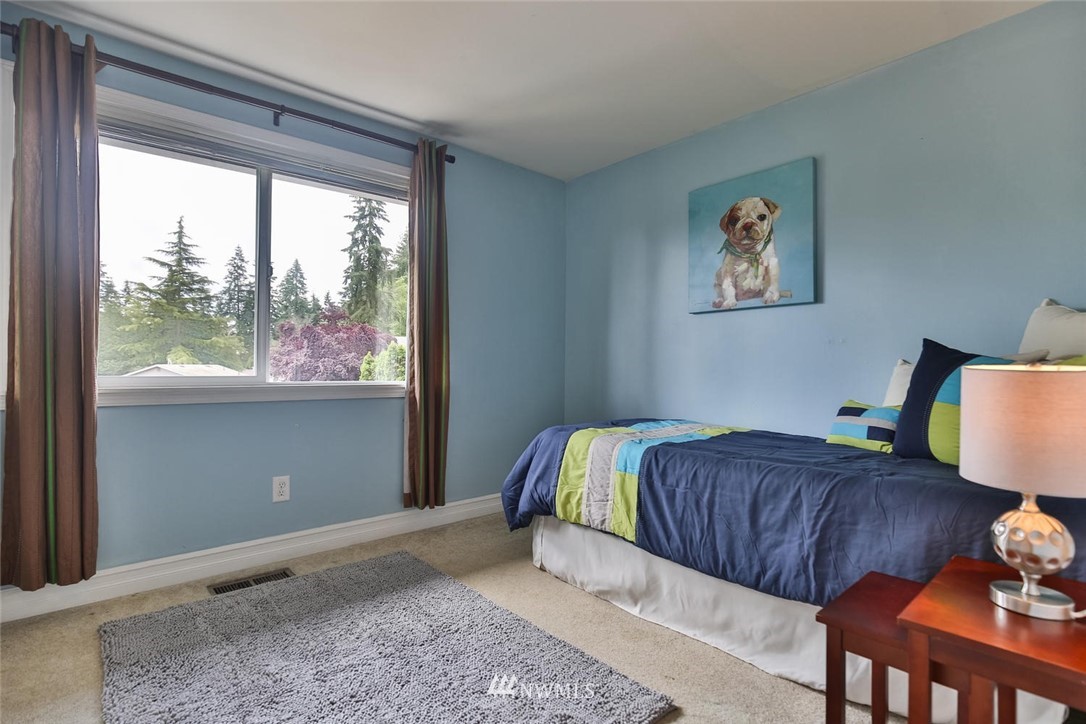 10812 Northeast 154th Place Bothell, WA 98011 - Photo 19 of 25 Gallery Image 19
