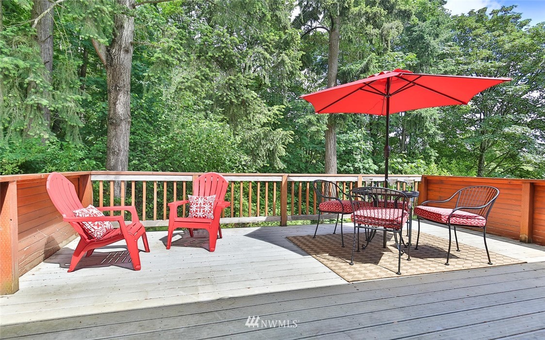 10812 Northeast 154th Place Bothell, WA 98011 - Photo 24 of 25 Gallery Image 24