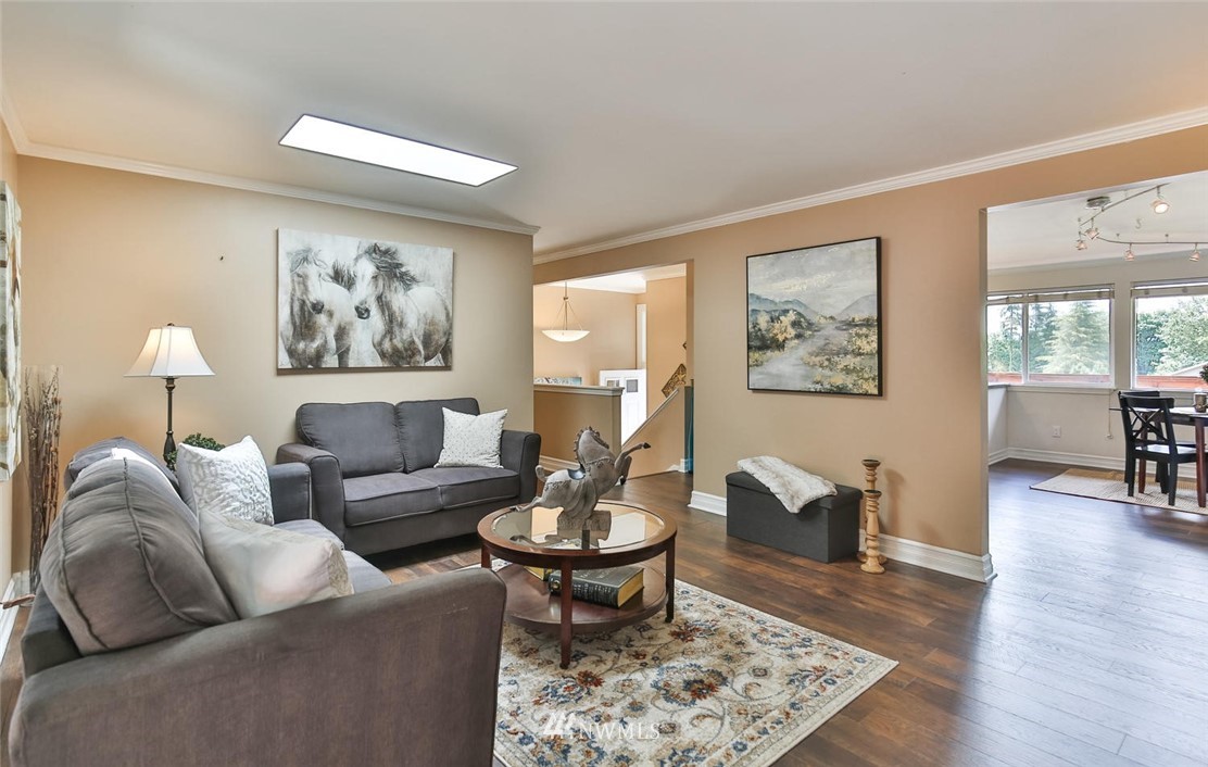 10812 Northeast 154th Place Bothell, WA 98011 - Photo 6 of 25 Gallery Image 6