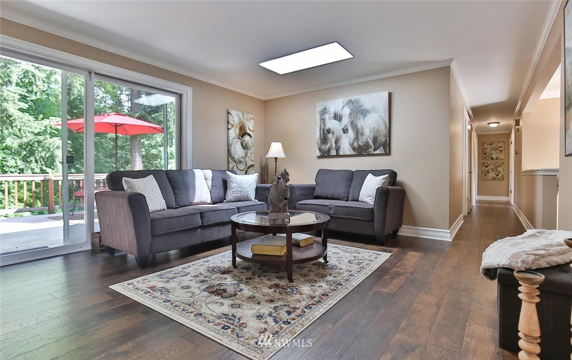 10812 Northeast 154th Place Bothell, WA 98011 - Photo 7 of 25 Gallery Image 7
