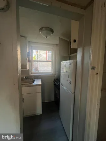 $975 | 13-15 Christoph Avenue, Unit 13 3, Trenton, NJ 08618