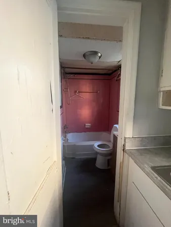 $975 | 13-15 Christoph Avenue, Unit 13 3, Trenton, NJ 08618