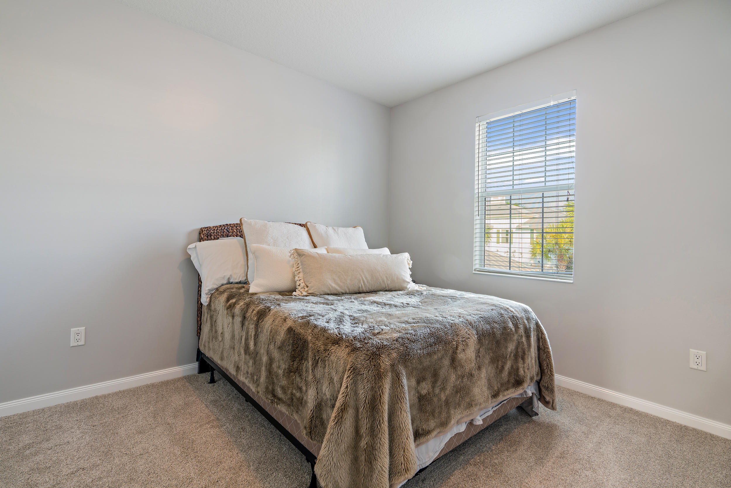 3261 Duncombe Drive Jupiter, FL 33458 - Photo 20 of 26 3261 Duncombe Dr-17