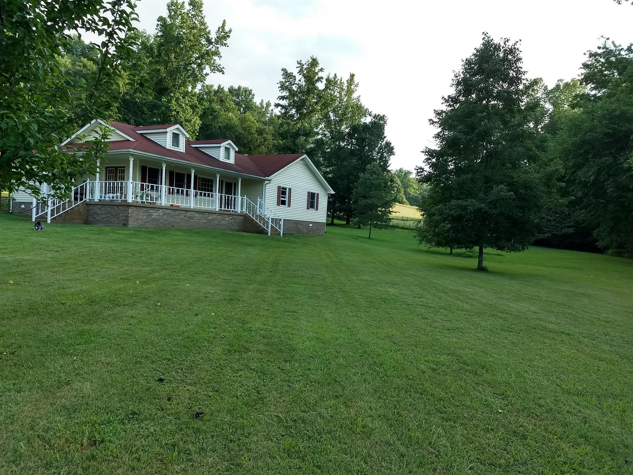 493 Duncan Road Centerville, TN 37033 - Photo 4 of 28 Private Home with long driveway