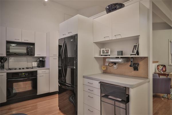 231 Davis Road Bedford, MA 01730 - Photo 3 of 15 Gallery Image 3