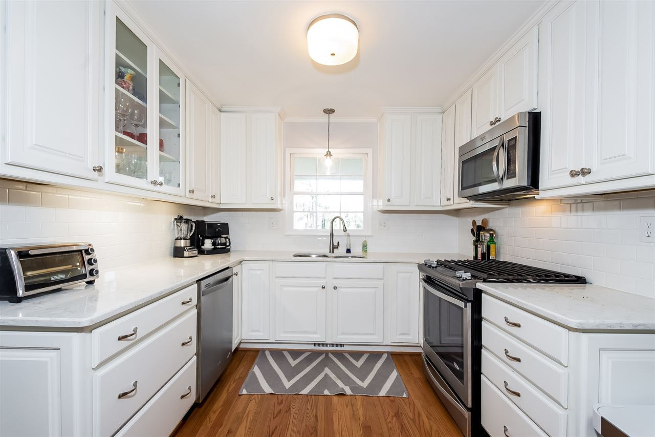 5908 Caledonia Street Raleigh, NC 27609 - Photo 9 of 25 Photo 9