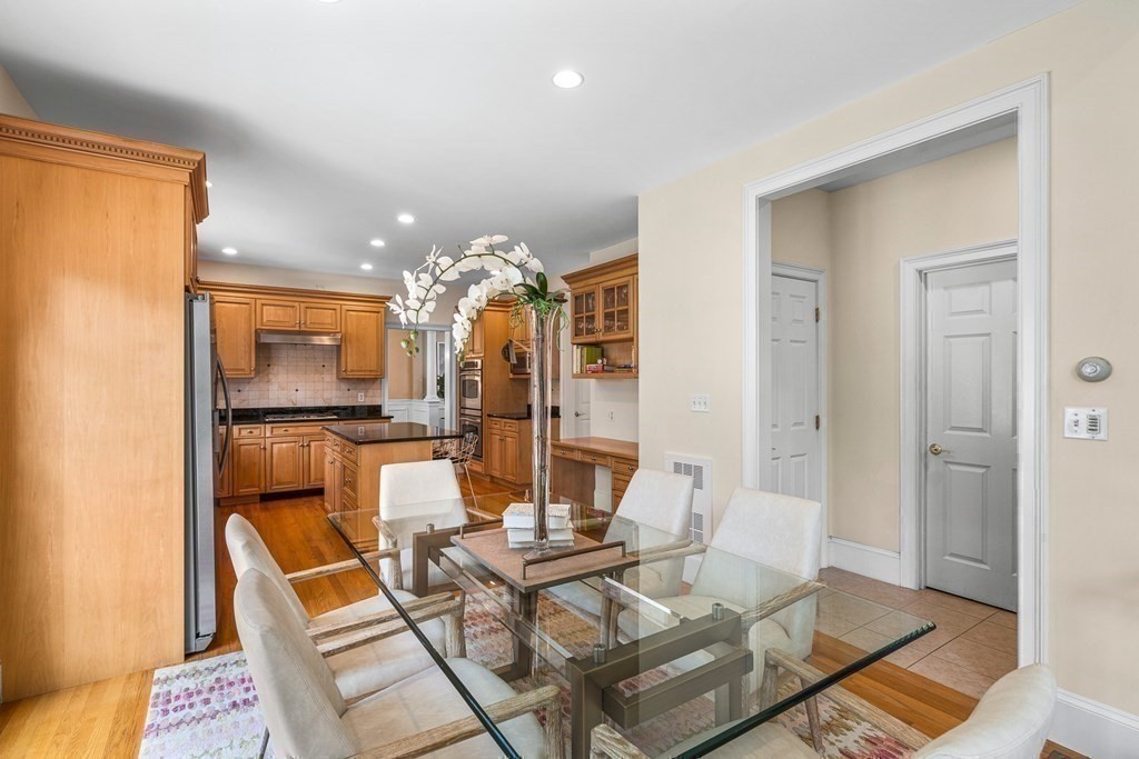 58 Pleasant Street Wellesley, MA 02482 - Photo 16 of 35