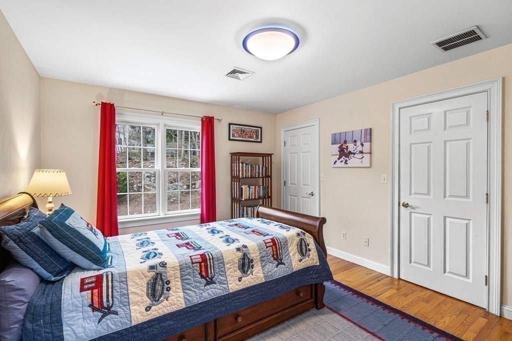 58 Pleasant Street Wellesley, MA 02482 - Photo 27 of 35