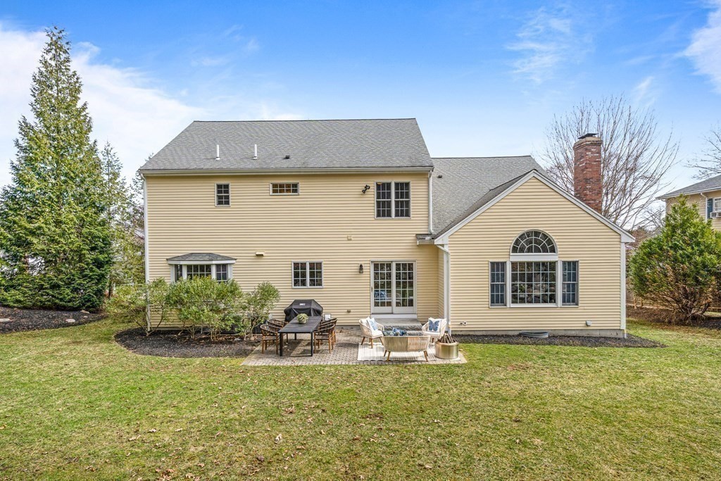 58 Pleasant Street Wellesley, MA 02482 - Photo 33 of 35