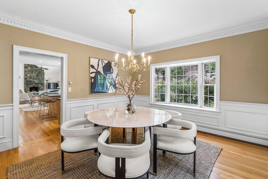 58 Pleasant Street Wellesley, MA 02482 - Photo 7 of 35
