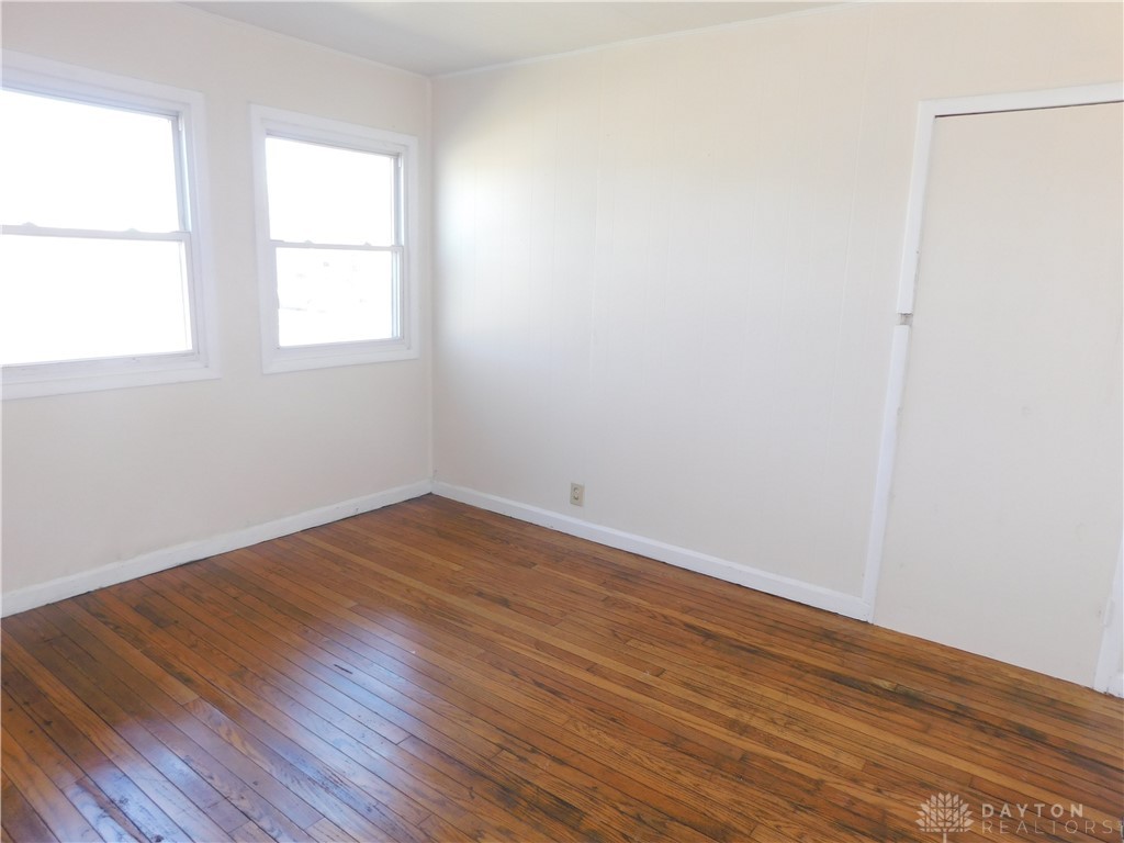 809 Mansfield Avenue Springfield, OH 45505 - Photo 6 of 8
