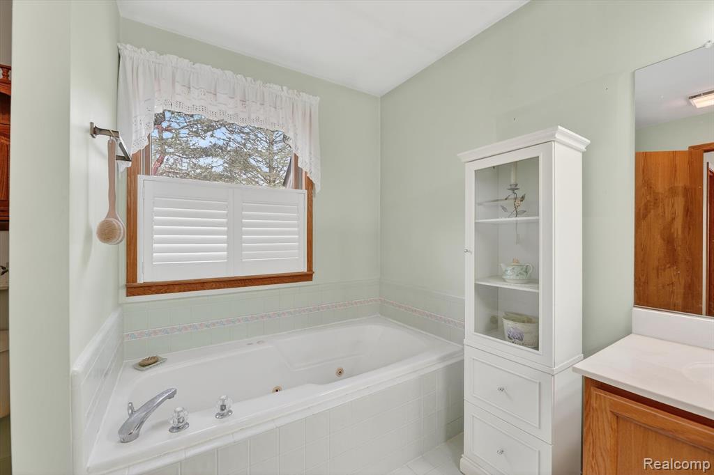 7798 Lee Road Brighton, MI 48116 - Photo 29 of 49