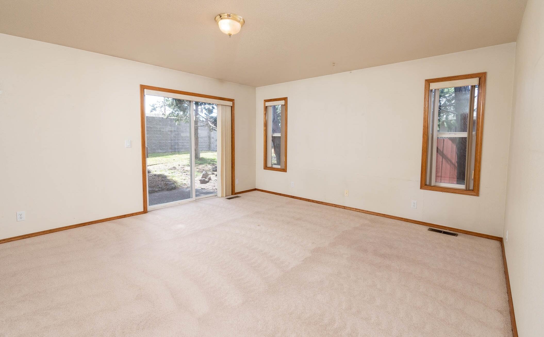 3307 Northeast Stonebrook Loop Bend, OR 97701 - Photo 13 of 27 012