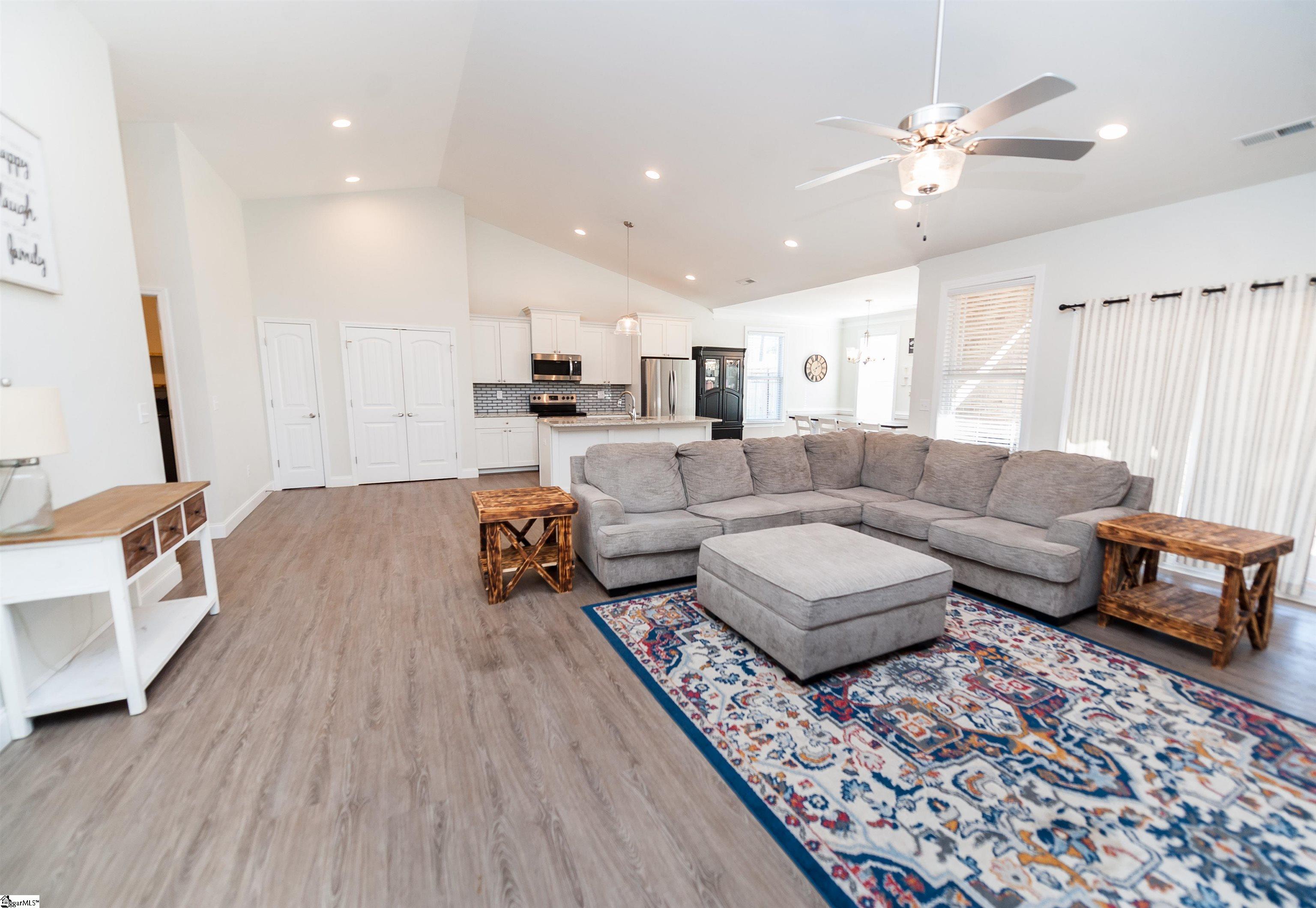 127 Floyd Meadow Drive Inman, SC 29349 - Photo 8 of 33 Gallery Image 8