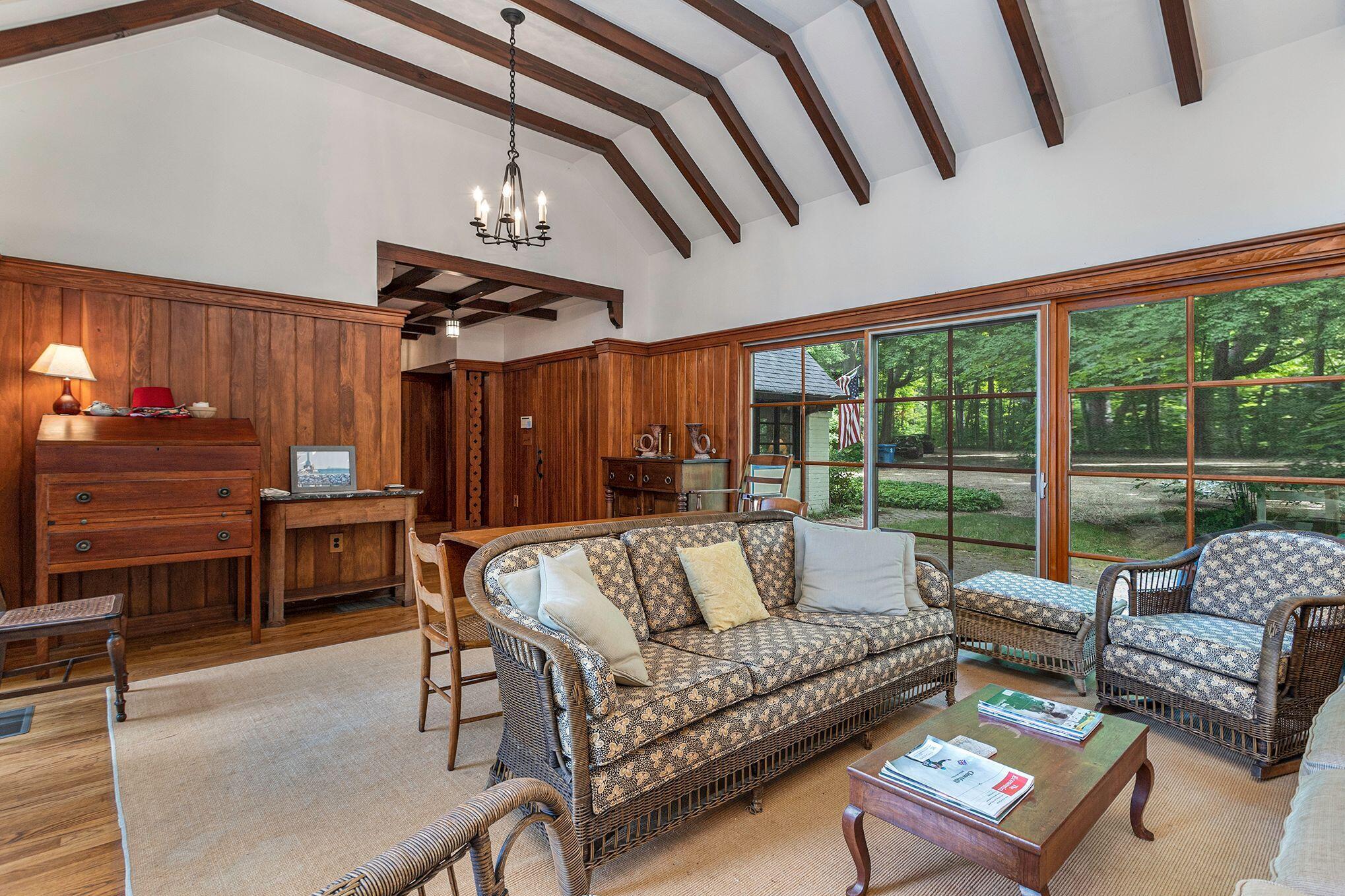 14598 Lakeshore Road Lakeside, MI 49116 - Photo 4 of 39 mg1SdP8Q