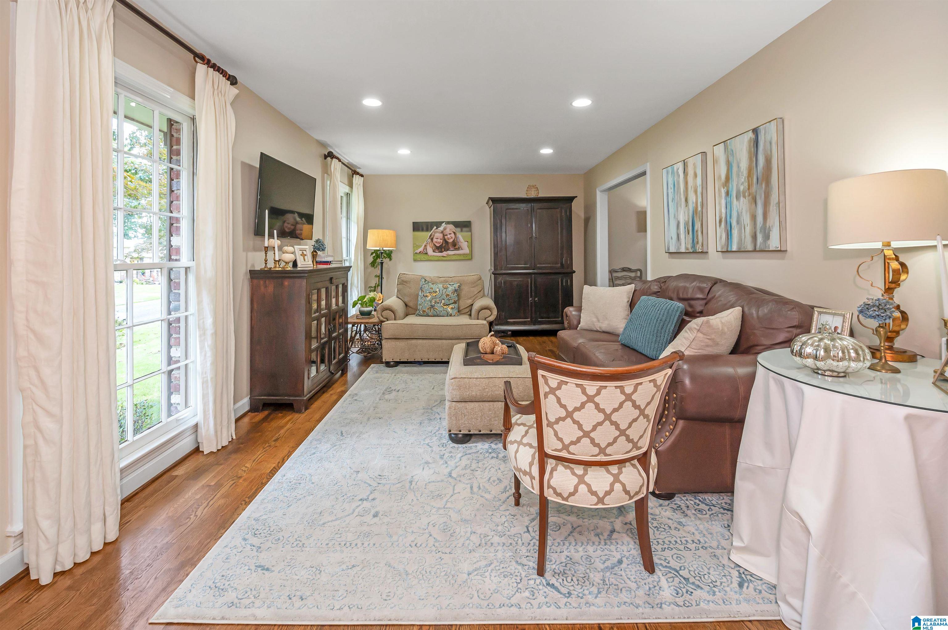 3273 Tyrol Road Vestavia Hills, AL 35216 - Photo 7 of 42