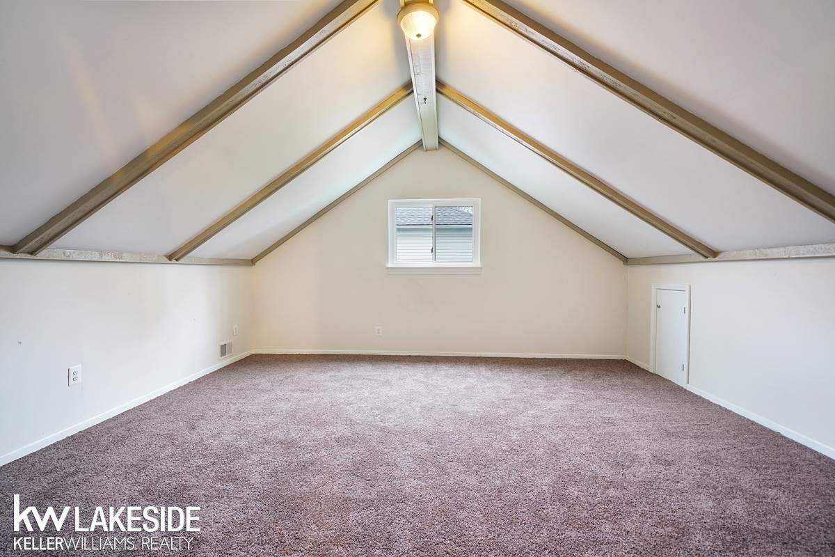 2279 Maplecrest Road Sterling Heights, MI 48310 - Photo 14 of 29 31317840-13.JPG