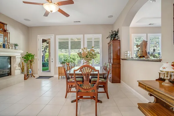 $724,900 | 2643 Quincy Avenue, Clovis, CA 93619