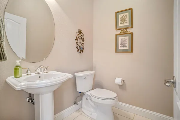 $724,900 | 2643 Quincy Avenue, Clovis, CA 93619