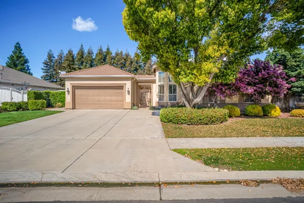 $724,900 | 2643 Quincy Avenue, Clovis, CA 93619