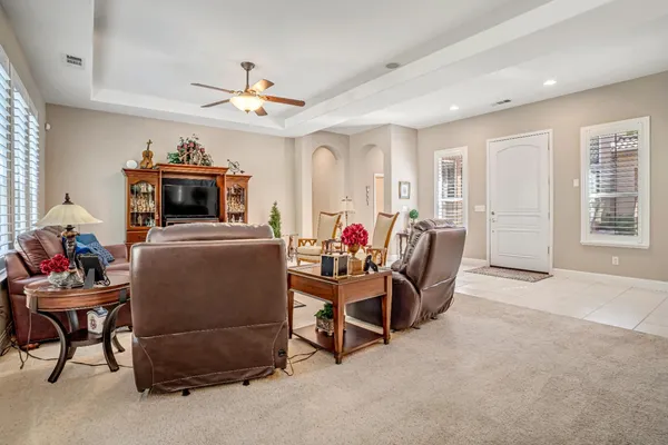 $724,900 | 2643 Quincy Avenue, Clovis, CA 93619