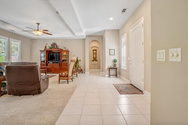 $724,900 | 2643 Quincy Avenue, Clovis, CA 93619