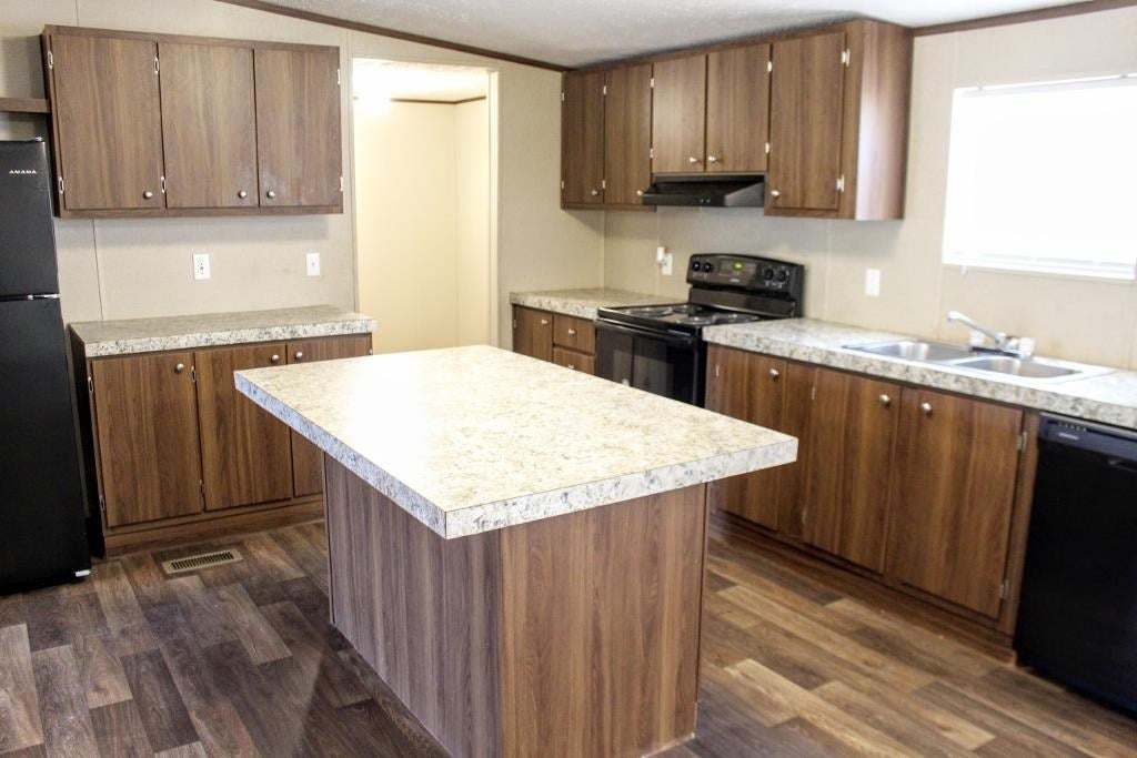 65 Lee Seal Road Albright, WV 26519 - Photo 5 of 31 Gallery Image 5