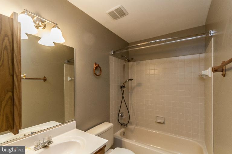 2571 Hidden Cove Road, Unit 157 Annapolis, MD 21401 - Photo 20 of 30 Bath